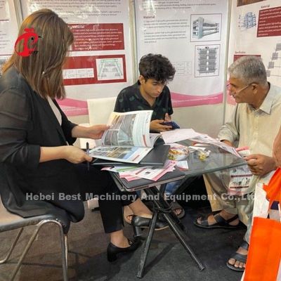 تجهیزات قفس مرغ A&H برای پرورش مرغ ها